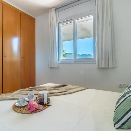 Апартаменты Apartaments Bt- Roses *