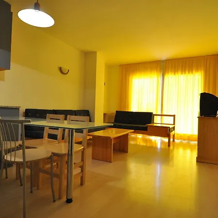 Apartaments Bt- Roses Apartment *